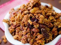 oa-granola-Courtesy-of-Sallys-Baking-Addiction-fsl.webp
