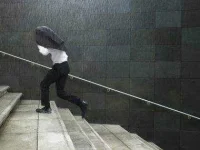 04-rain-facts-get-less-wet-sl.webp 04-rain-facts-get-less-wet-sl.webp