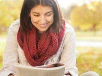 06-brighten-your-day-reading-books-sl.webp 06-brighten-your-day-reading-books-sl.webp