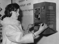 07-reader-digest-vending-machine-Corbis-sl.webp