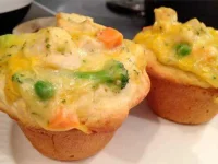 01-muffin-tin-meals-chicken-pot-pie-fsl.webp