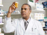9-more-pharmacist-secrets-04-medication-sl.webp