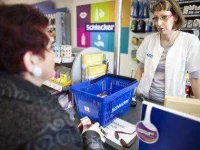 pharmacist-wont-tell-05-sl.webp