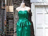 1-more-things-to-never-buy-garage-sale-06-dress-sl.webp