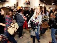04-shoppingnew-blame-on-period-sl.webp