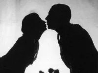 07-be-intimate-happiest-couples-sl.webp