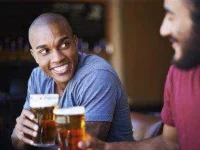 07-eye-color-drink-less-*******-sl.webp