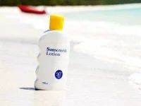 08-sunscreen-mistakes-wrong-SPF-sl.webp