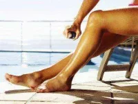 02-sunscreen-mistakes-base-tan-sl.webp