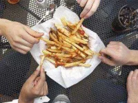 08-menu-secrets-avoid-healthy-sl.webp
