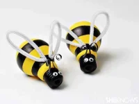 07-diy-lightbulbs-bees-fsl.webp