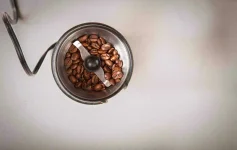 01-uses-for-rice-clean-coffee-grinder.webp