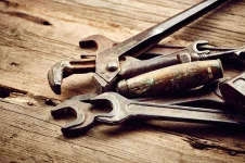 04-uses-for-rice-prevent-rusting1.webp