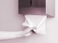 03-handwashing-wrong-dry-thoroughly-sl.webp
