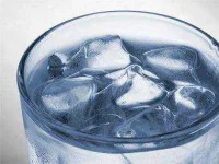 06-food-news-artisinal-swizzle-sticks-sl.webp