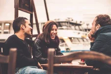 05-make-people-trust-you-mutual-friends.webp
