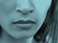 02-signs-depressed-happy-unhappy-sl.webp
