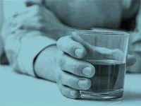 05-signs-depressed-reckless-sl.webp