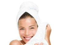 04-dry-damaged-hair-towel-wrap-sl.webp 04-dry-damaged-hair-towel-wrap-sl.webp