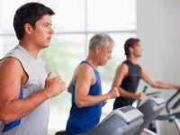 09-stomach-hit-the-gym-sl.webp
