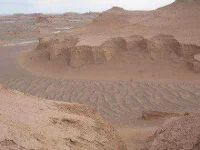 t-extreme-world-destinations-05-Lut-Desert-Iran-sl.webp