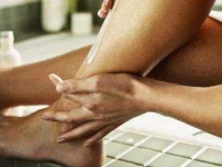 03-coconut-oil-shaving-sl.webp 03-coconut-oil-shaving-sl.webp