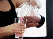 01-lose-weight-in-your-sleep-protein.webp
