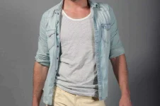 earing-Denim-Shirt-and-White-Striped-Vest-1024x680.webp earing-Denim-Shirt-and-White-Striped-Vest-1024x680.webp