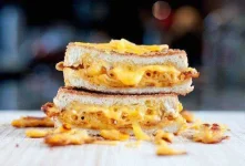 MacandCheeseGrilledCheese.webp MacandCheeseGrilledCheese.webp