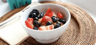 Quinoa-berries-almonds1.webp Quinoa-berries-almonds1.webp