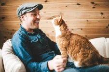 01-train-cat-never-punish.webp 01-train-cat-never-punish.webp