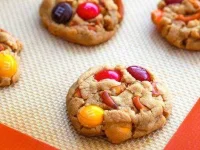 peanut-butter-mm-cøøkíés.webp peanut-butter-mm-cøøkíés.webp