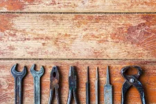 04-clean-house-while-sleeping-tools.webp