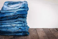 03-genius-freezer-jeans.webp