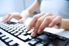 06-baby-wipes-keyboard-hands.webp 06-baby-wipes-keyboard-hands.webp