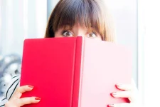 03-reading-habits-smell-books.webp 03-reading-habits-smell-books.webp