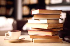 06-reading-habits-multiple-books.webp 06-reading-habits-multiple-books.webp