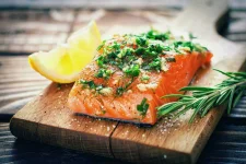 08-food-kills-dogs-salmon.webp