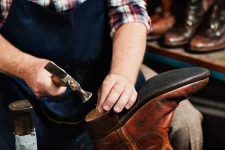 11-genious-way-shoes-cobbler-repair.webp