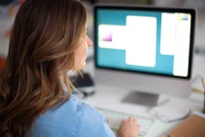 08-sabotage-metabolism-woman-working.webp