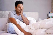 12-sabotage-metabolism-man-bed.webp