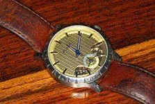 old-watch.webp old-watch.webp
