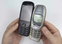 Nokia-6310-2021-vs-original.jpg Nokia-6310-2021-vs-original.jpg