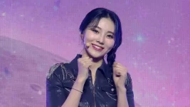 LOOΠΔ - 이달의소녀 ON WAVE [LOOΠΔTHEWORLD &] (VOD).mp4_20210921_142236.402.jpg