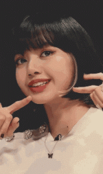 blackpink-lisa.gif