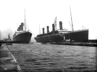 Olympic_and_Titanic.webp