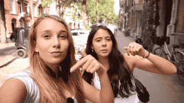 giphy.gif giphy.gif