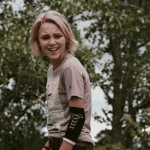 Bridge to Terabithia (2007) Screenshot (1).png