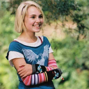 Bridge to Terabithia (2007) Screenshot (3).jpg