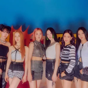 stayc_staydom_teaser_group_2.jpg